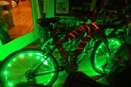 Glowing art vélo