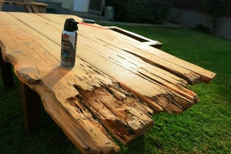 Bois récupéré, une Redwood Corral devient une table